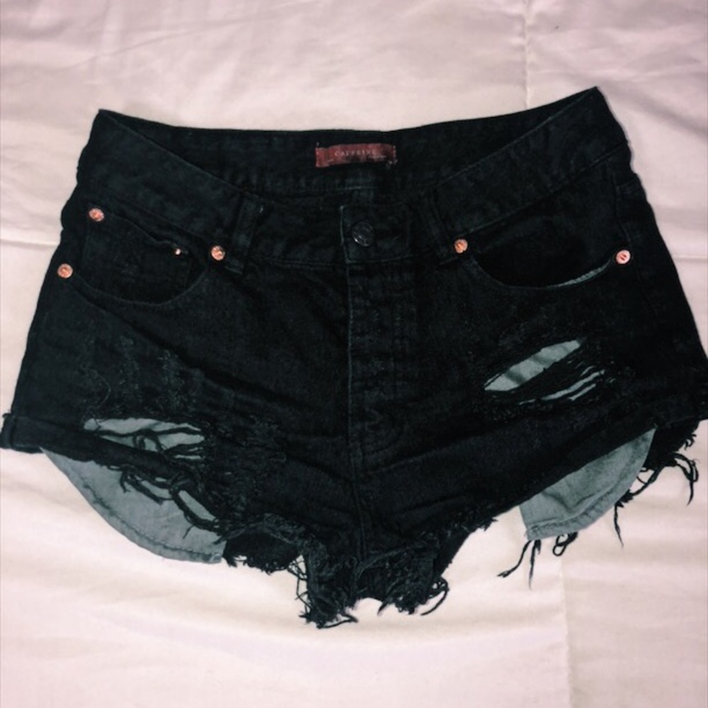 Black high waisted shorts - Picture 2 of 4